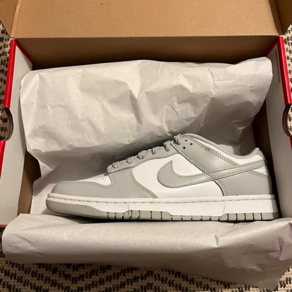 Nike Dunk Low Grey Fog - Size 8.5 - Good | Mercari Nike Dunk Low Grey Fog 1j